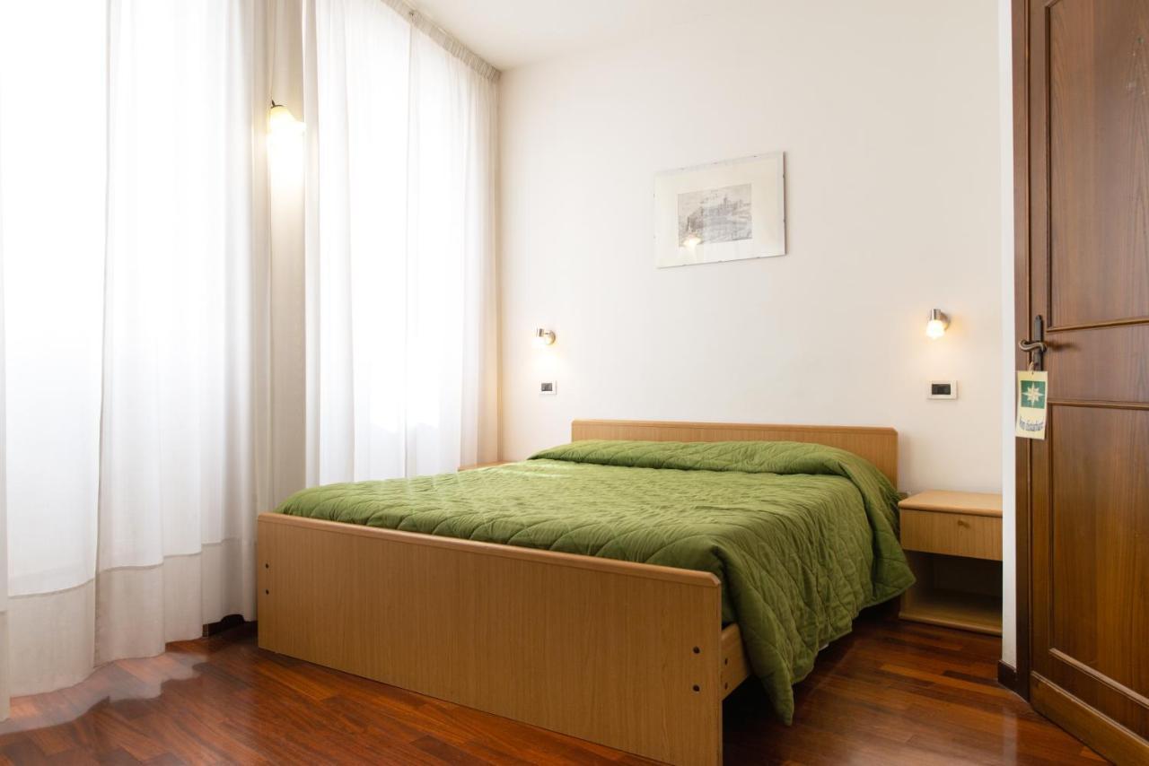 Hotel Arco Del Vento à Assise Extérieur photo